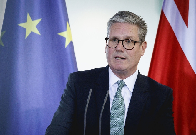 英国首相斯塔默62岁生日怎么过？唐宁街10号：我们给忘了-华闻时空