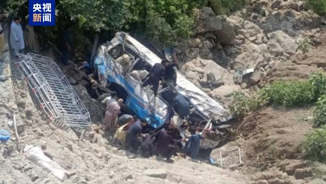 巴基斯坦两起交通事故至少34人死亡 皆因刹车失灵-华闻时空